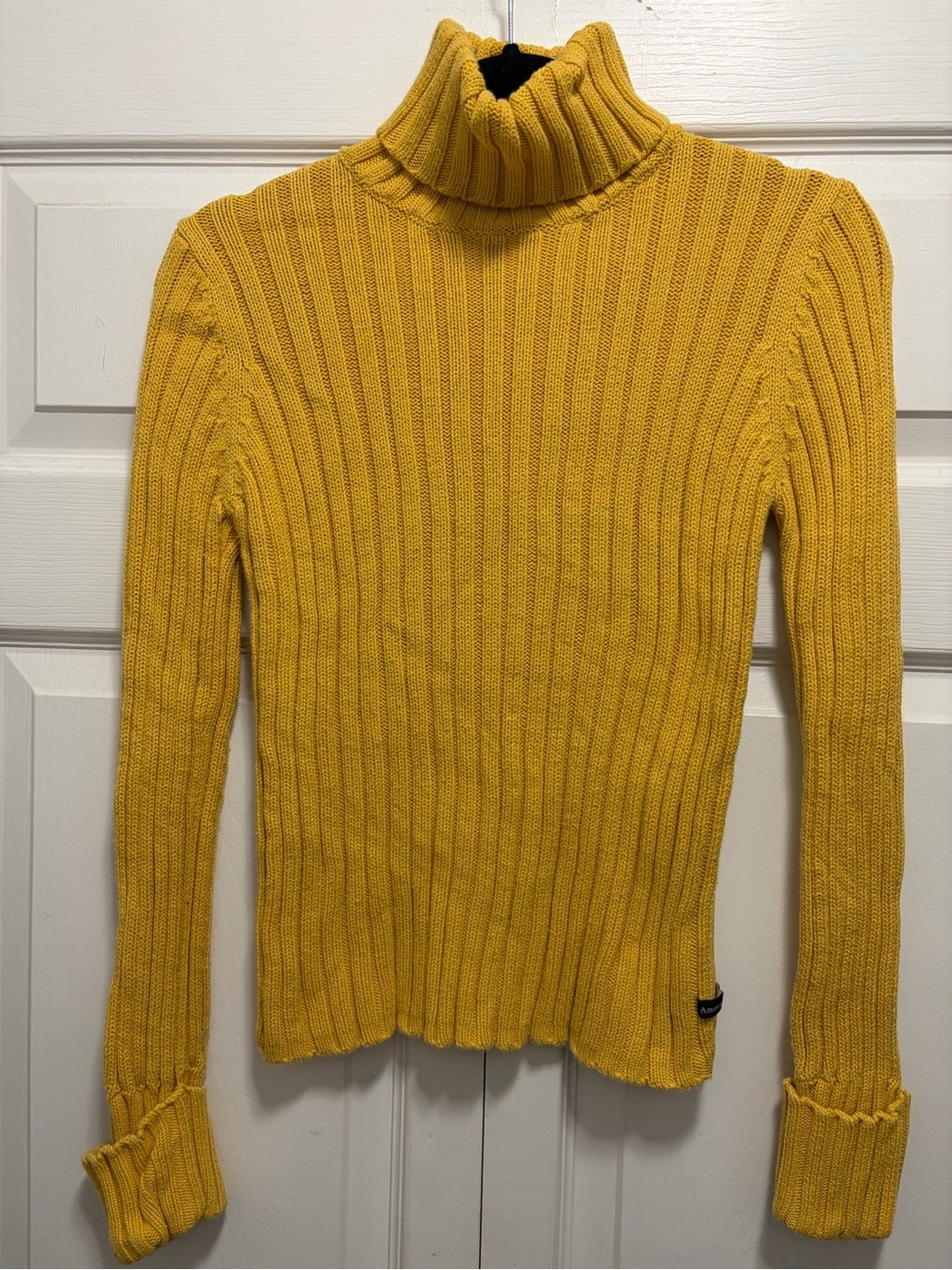 American Eagle Outfitters Mustard Ribbed Turtleneck Sweater Y2K M